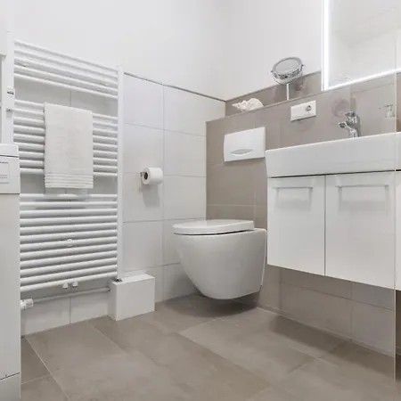 Inselblume 18 - Mit Meerblick & Galerie In Der Strandburg Burgtiefe auf Fehmarn