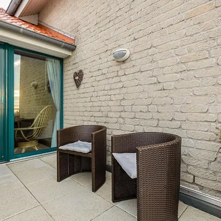 Feriehus Inselblume 18 - Mit Meerblick & Galerie In Der Strandburg Burgtiefe auf Fehmarn